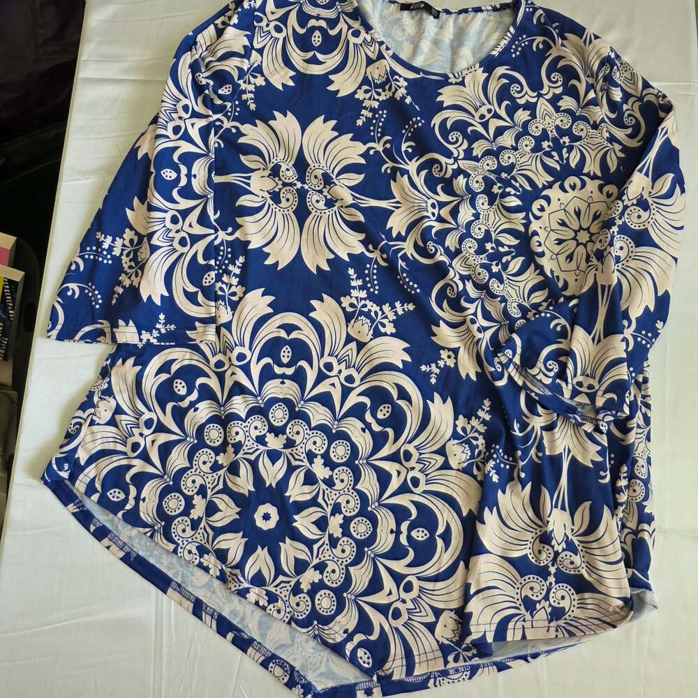 Lily by Firmiana Blue and White Floral Print 3/4 Sleeve Tunic Top 3XL